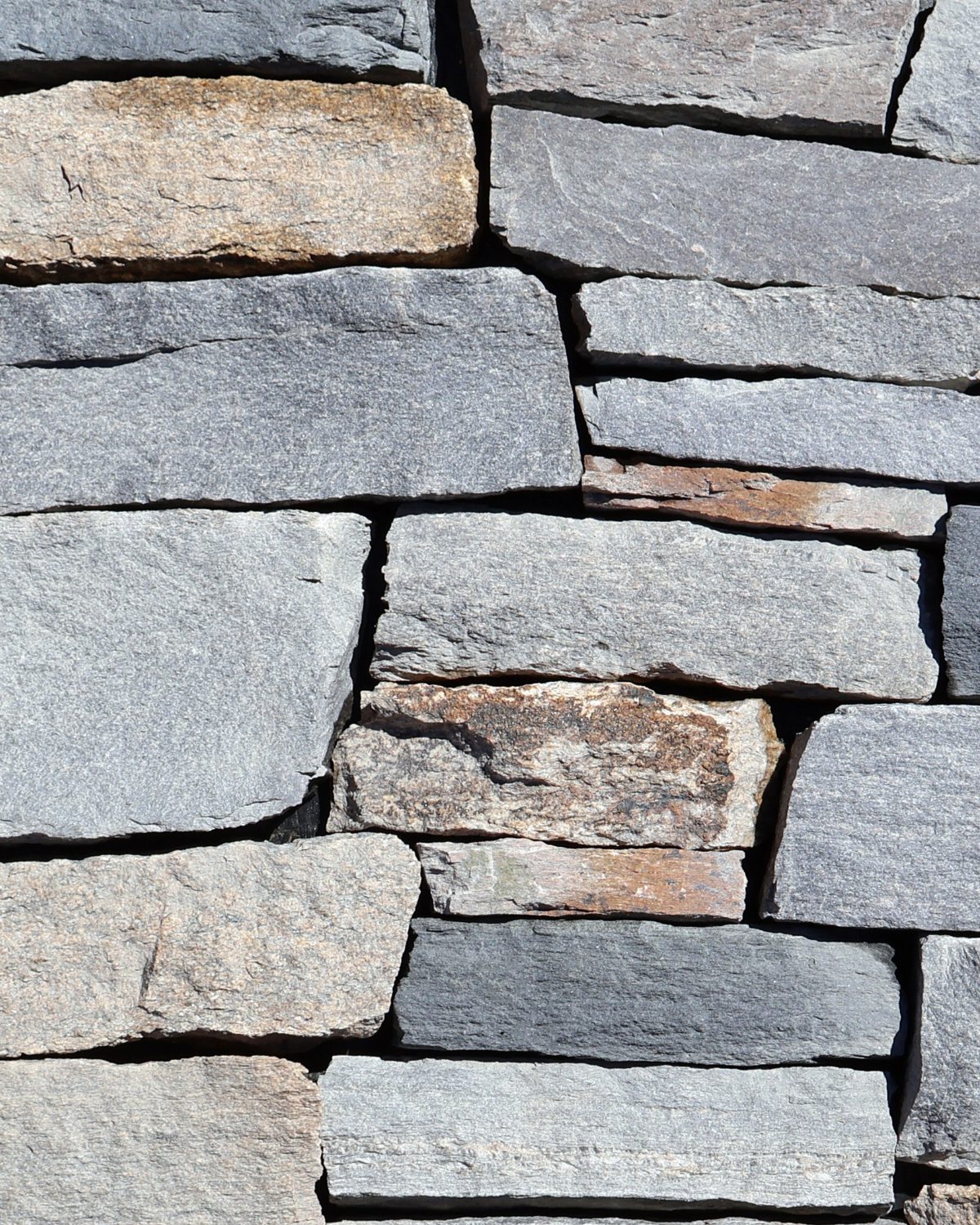 ALPINECREEK_LEDGESTONE
